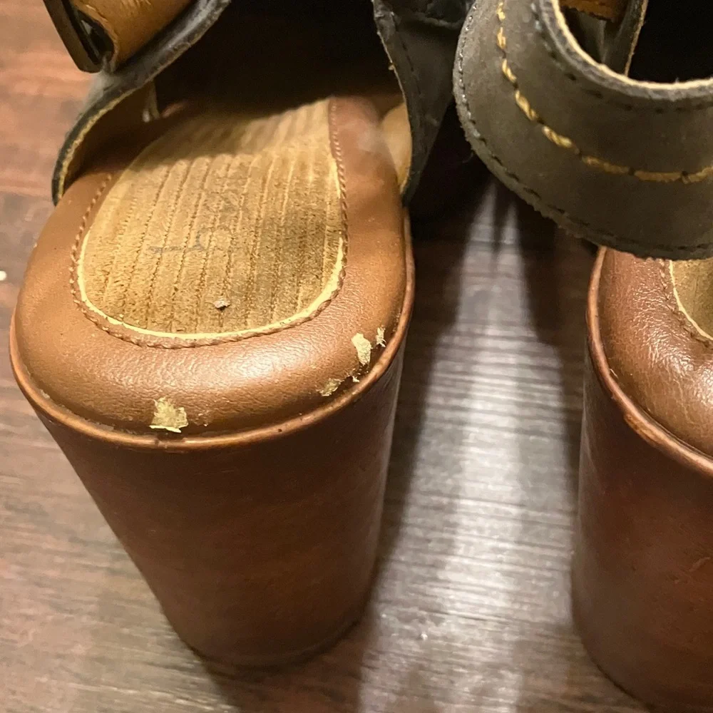 BOC Clogs - Picture 4 of 7